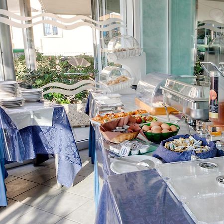 Hotel Margareth Riccione Exterior foto
