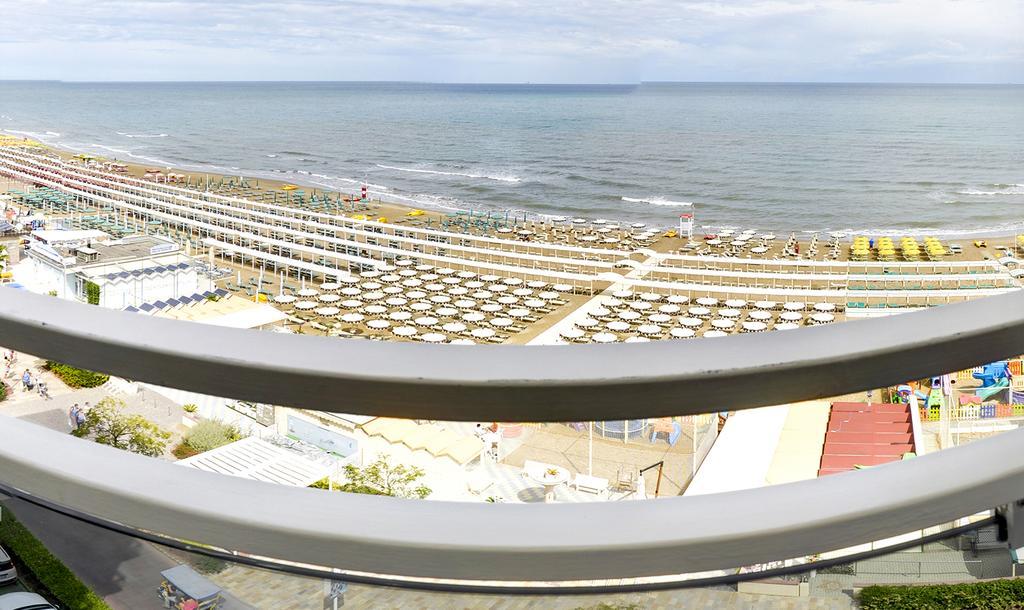 Hotel Margareth Riccione Exterior foto